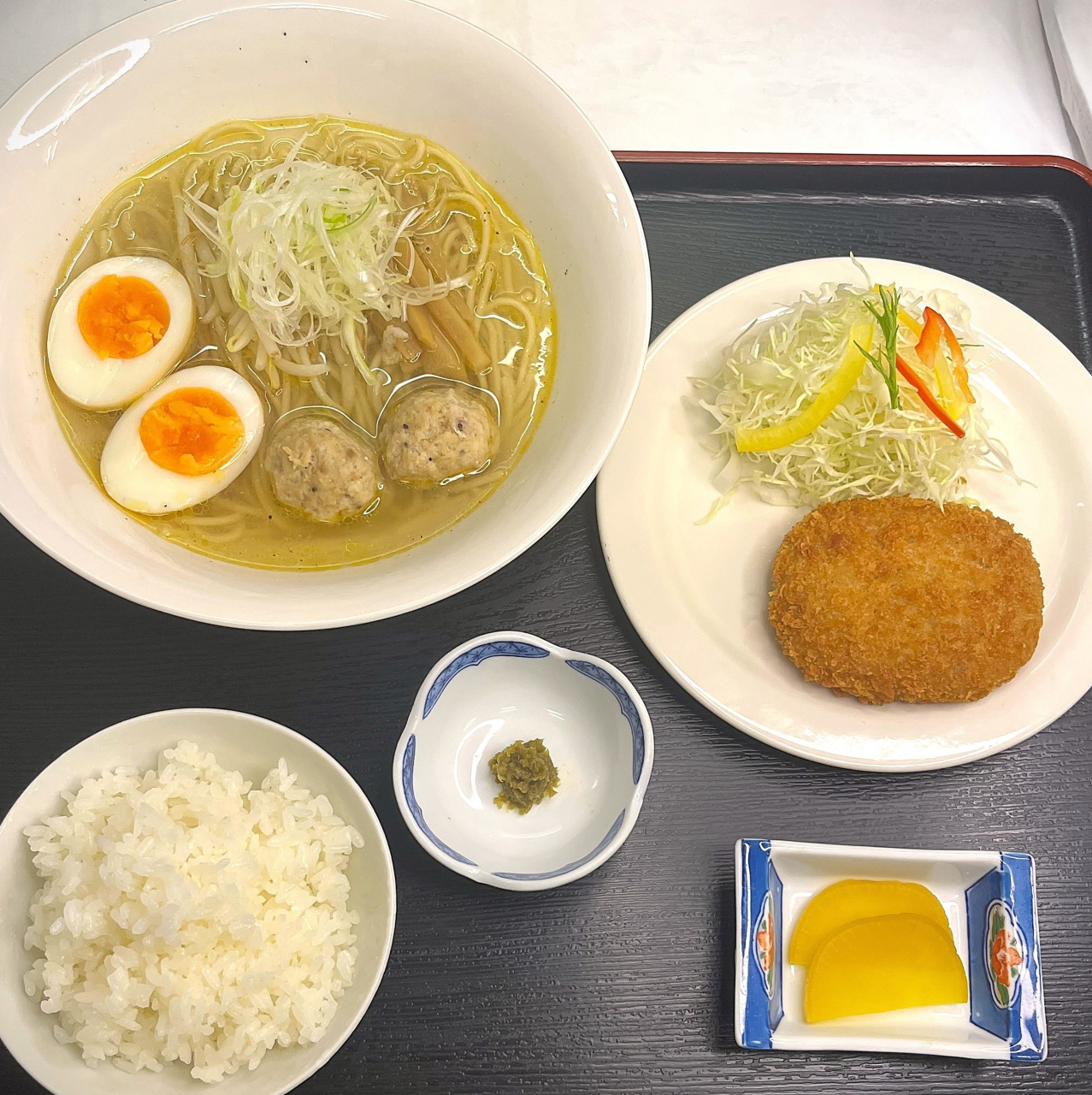 高知県吾川郡いの町/道の駅木の香/ラーメン定食・コロッケ（ゆずこしょう付き）