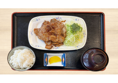 生姜焼き定食(ごはん・味噌汁・漬物付き)